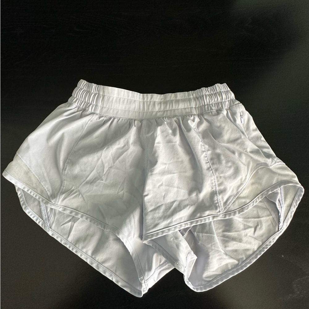 Lululemon Hotty Hot Short 2.5”